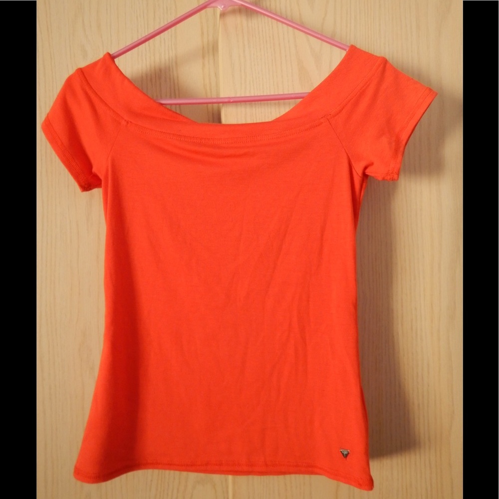 Guess boatneck orange top