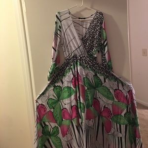 I am selling this beautiful printed dress.