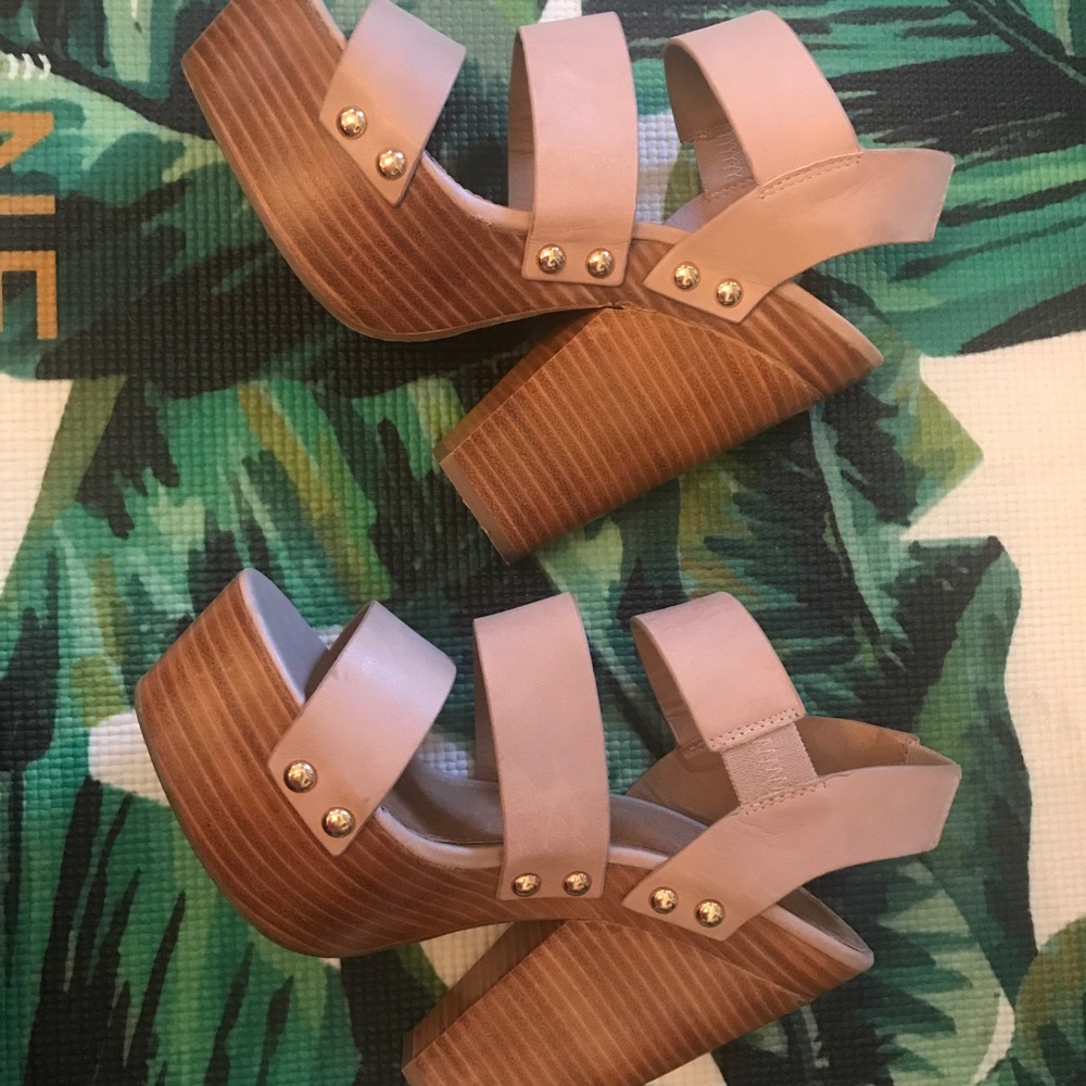 Aldo blush wedges size 8