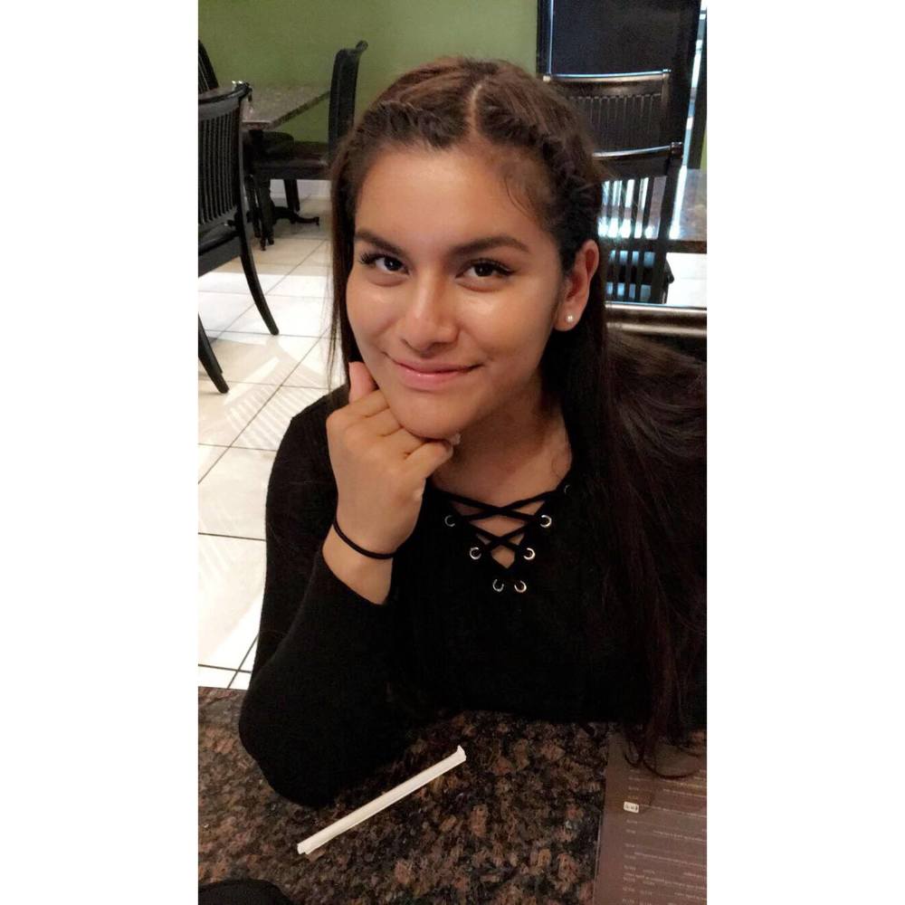 Meet your Posher, Lesly