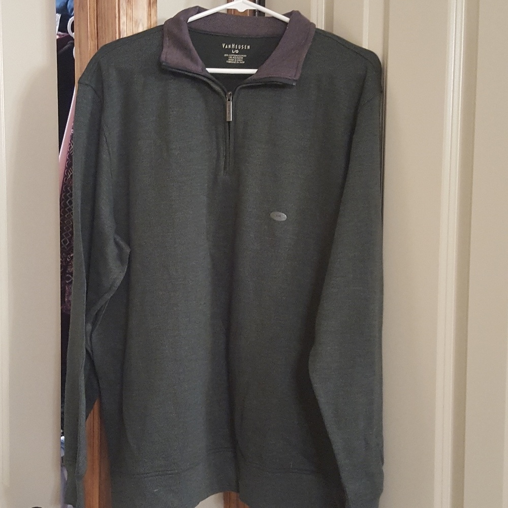 NWT Van Heusen Pullover sweater