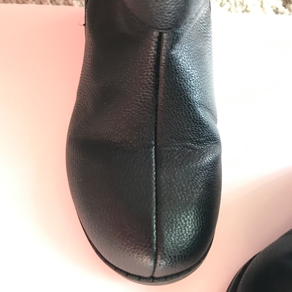 Michael Kors girls boots - Picture 5 of 6