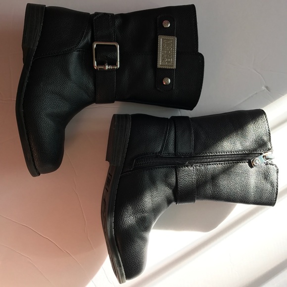 Michael Kors girls boots - Picture 6 of 6
