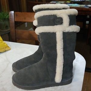 MK snow boots
