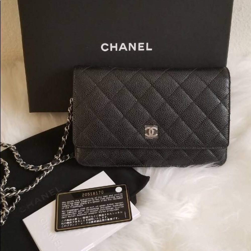 CHANEL Caviar Black Wallet On Chain