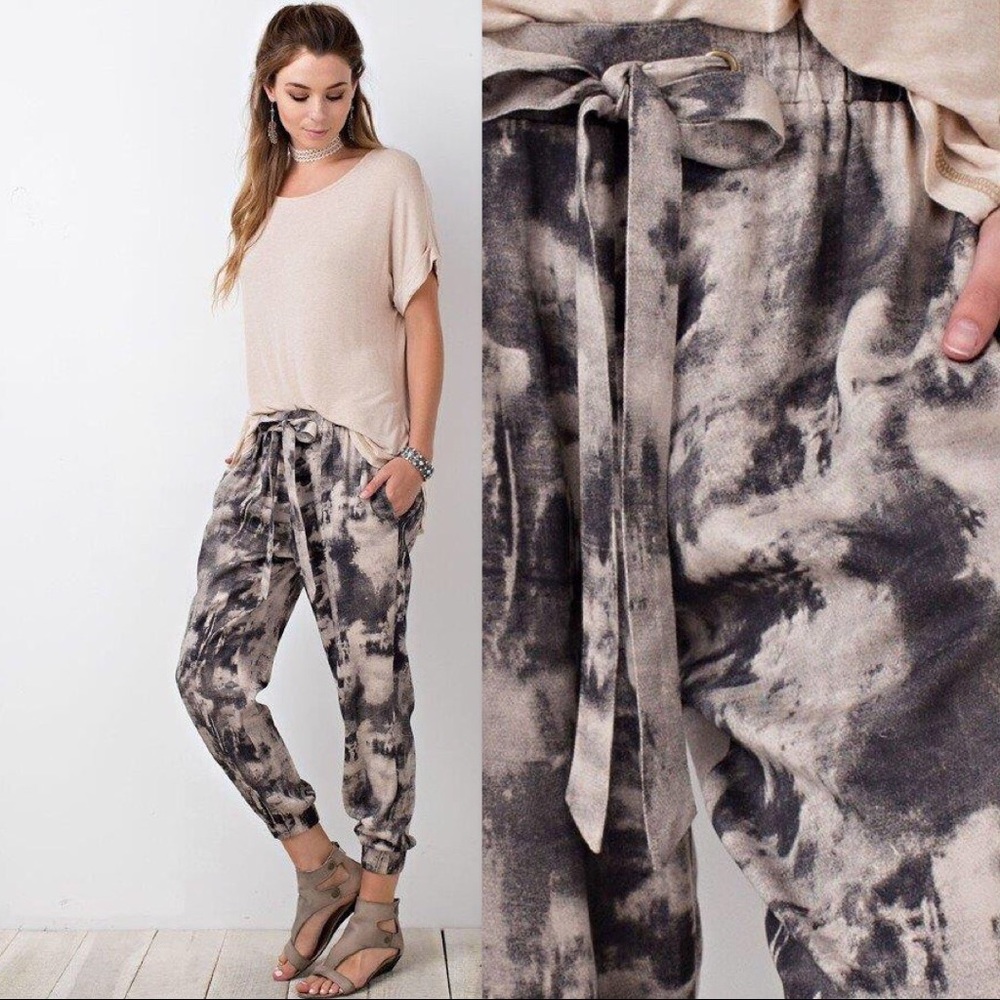 LAST 1! {EASEL} Tie dye printed woven pants (J) - Picture 3 of 7