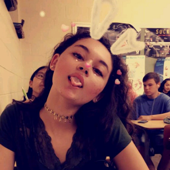 Meet your Posher, Kylie - Picture 1 of 1