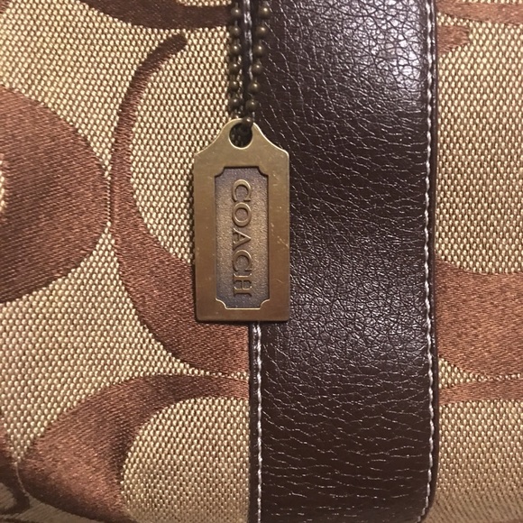 Authentic Coach over-the-shoulder carryon/duffle - Picture 4 of 6