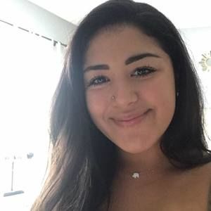 Meet your Posher, Isabella