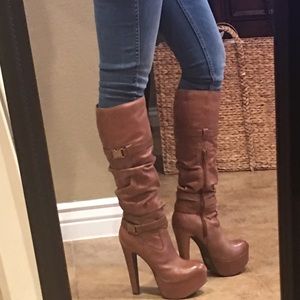 Really pretty Jessica Simpson boots!