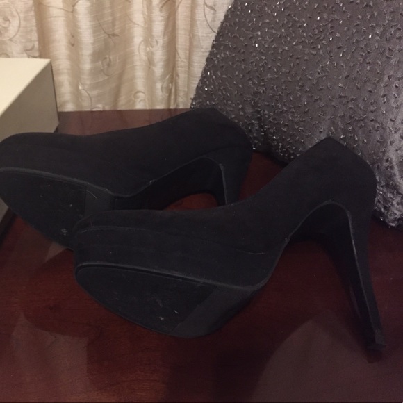 Lauren Conrad heels - Picture 3 of 8
