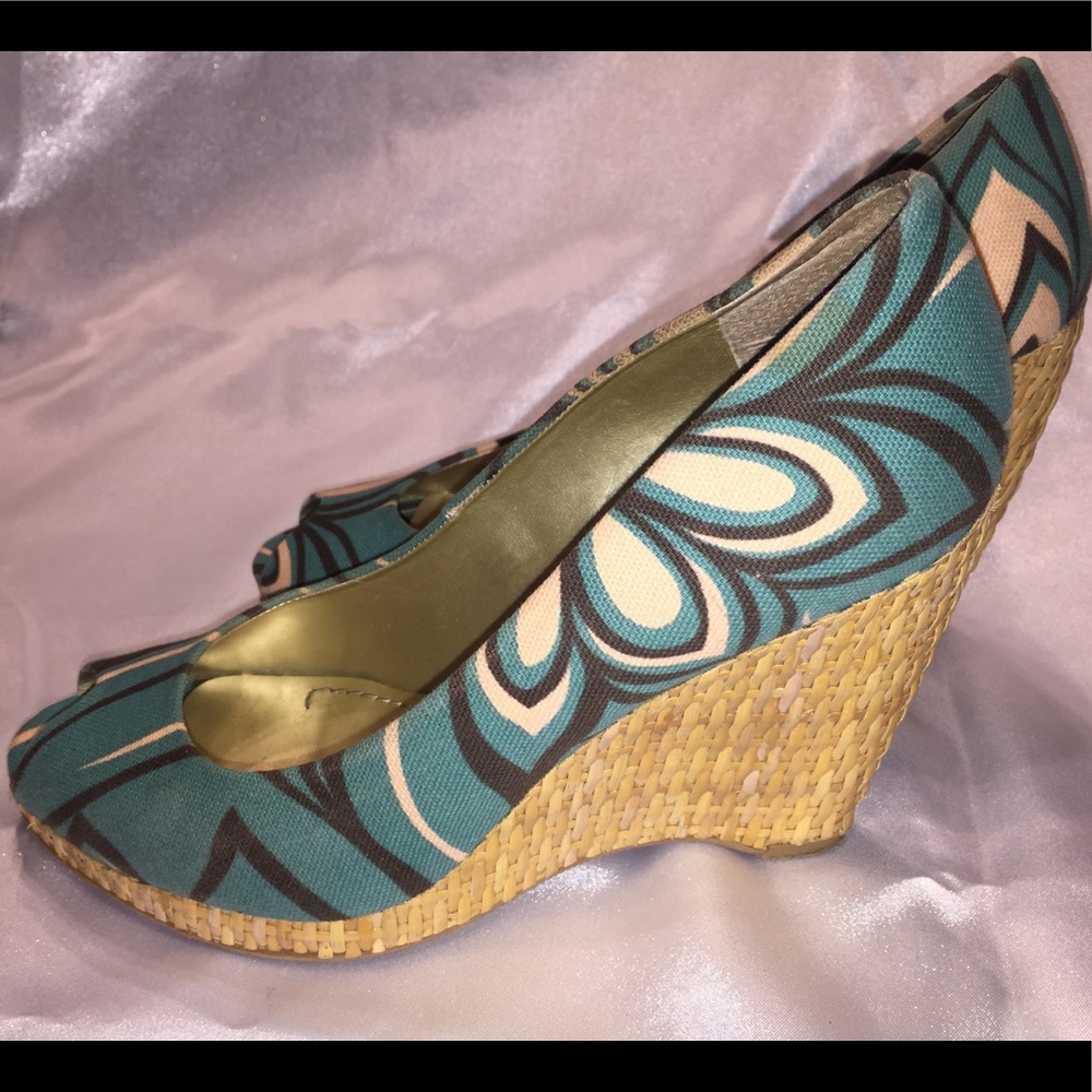 🚫SOLD🚫 Nine West YAMARIS Peep Toe Platform Wedges - Picture 1 of 5