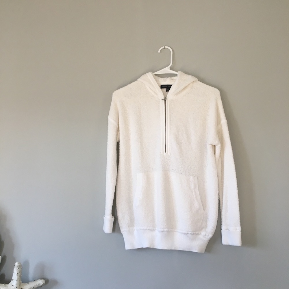 White hoodie sweater