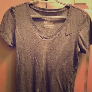 Nike Size M Grey Tee