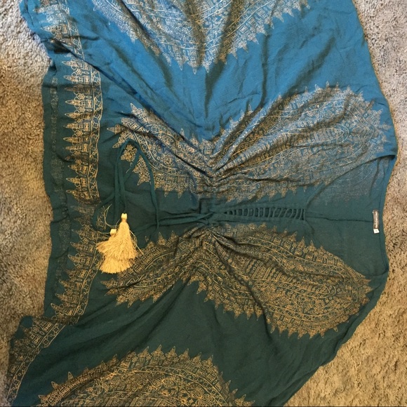 Loose blouse with drawstring tasles - Picture 4 of 4