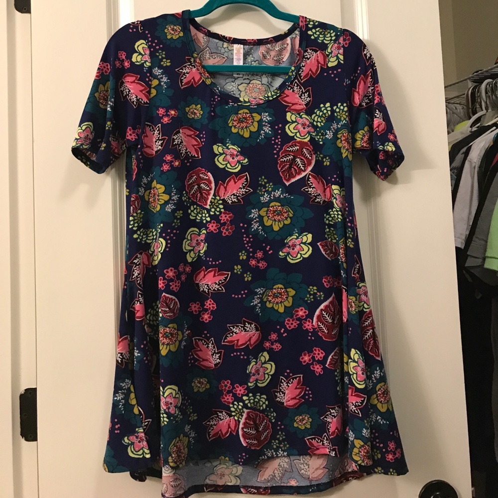 LuLaRoe Perfect T