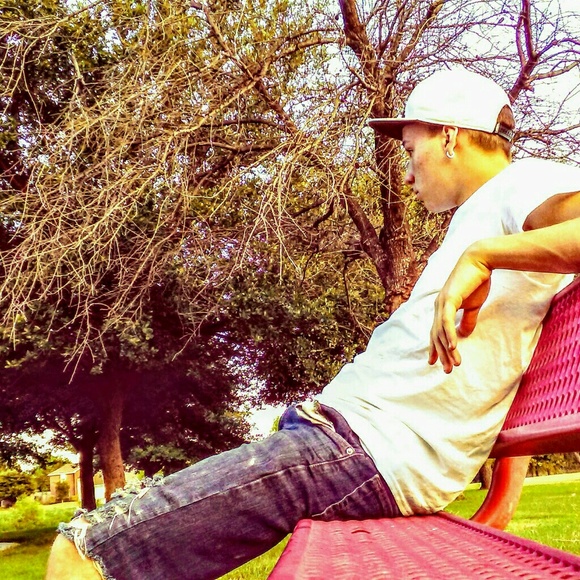 Meet your Posher, Tyler - Picture 1 of 1