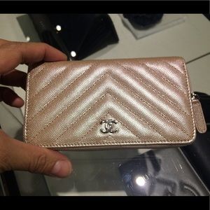 🎀🎀COMING SOON🎀🎀Authentic Chanel Mini O Wallet 🎀🎀COMING SOON🎀🎀Authentic Chanel Mini O Wallet