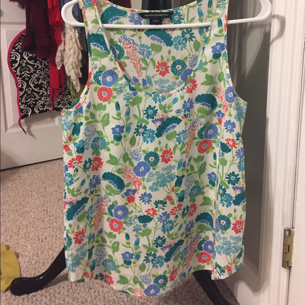 Floral tank top size 4