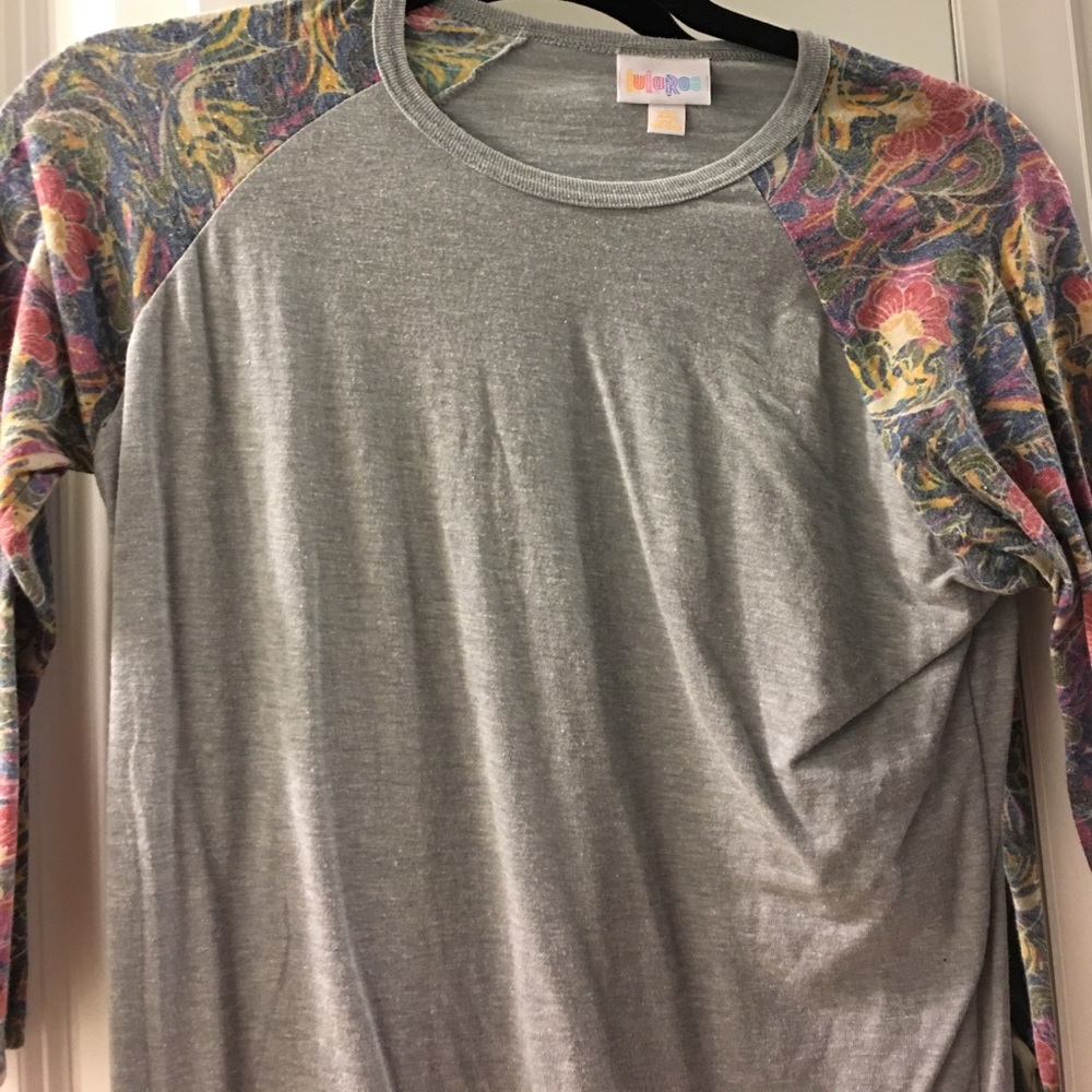 Lularoe randy tee