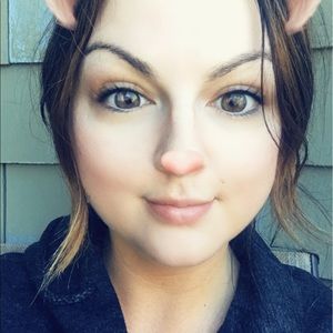 Meet your Posher, Lauren