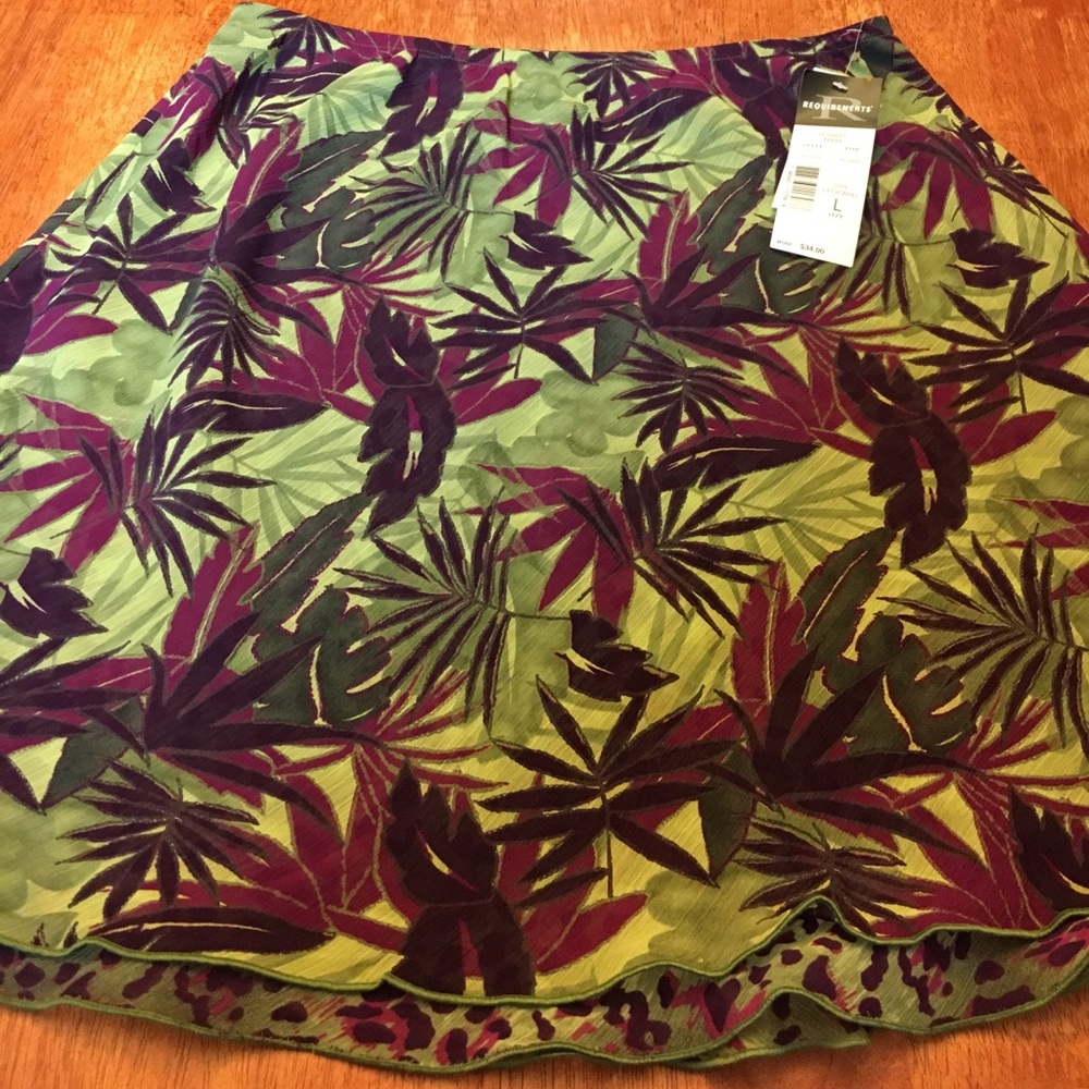 Beautiful flirty reversible skirt. NWT