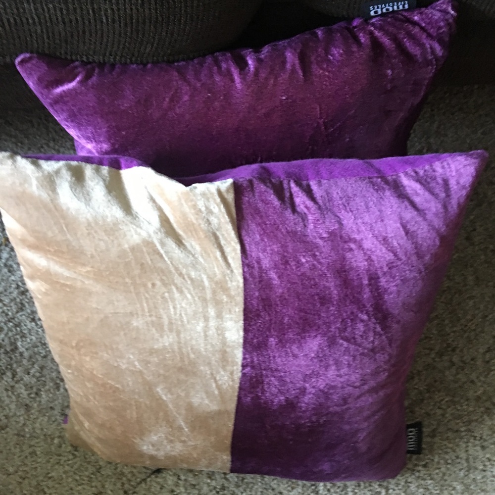 Bundle of Purple and Gold throw pillows!