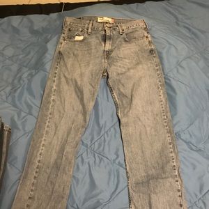 Levi's 569 loose light blue excellent cond 32x32