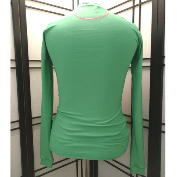 {Under Armour} Fitted Long Sleeve Top - Picture 3 of 5