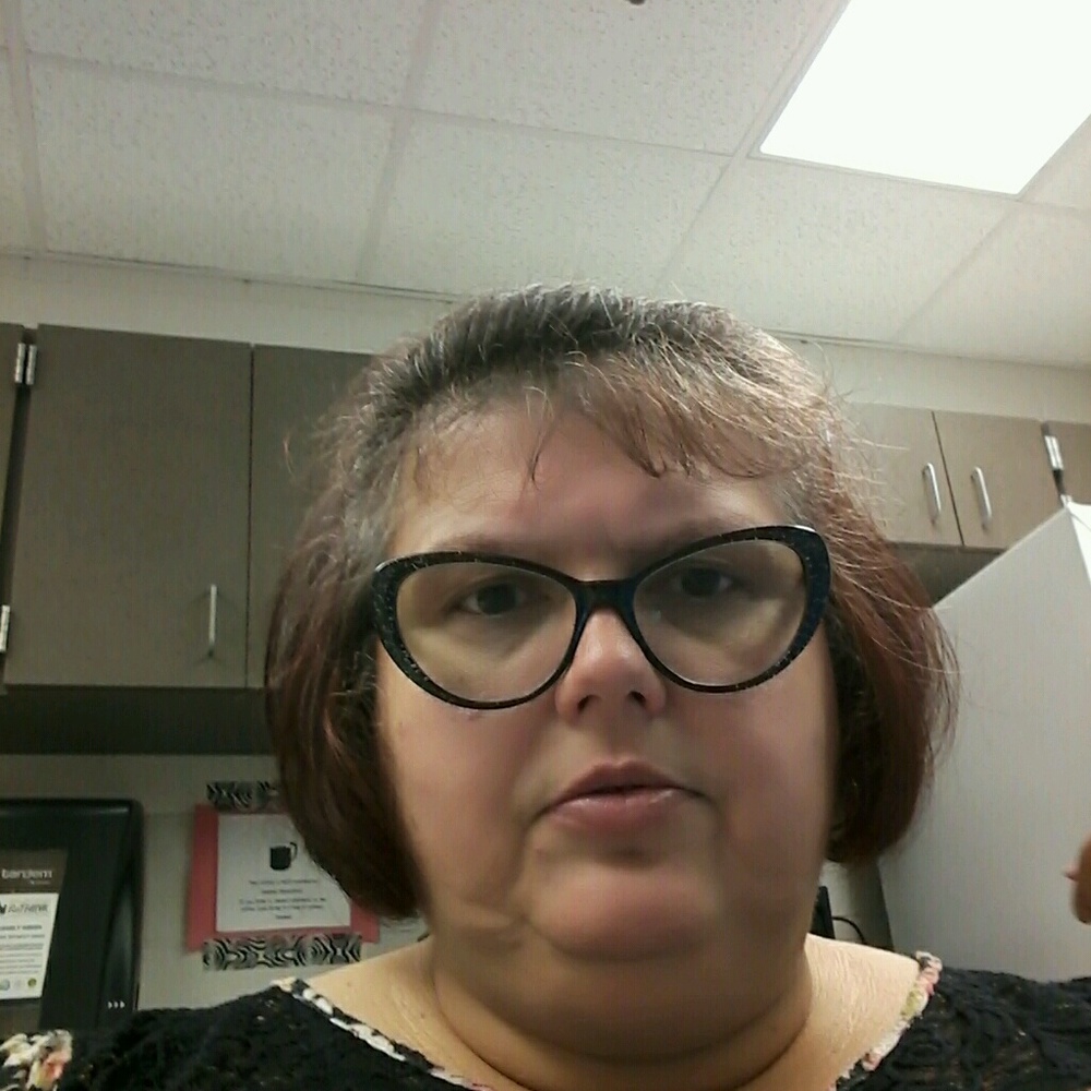 Meet your Posher, Vicky