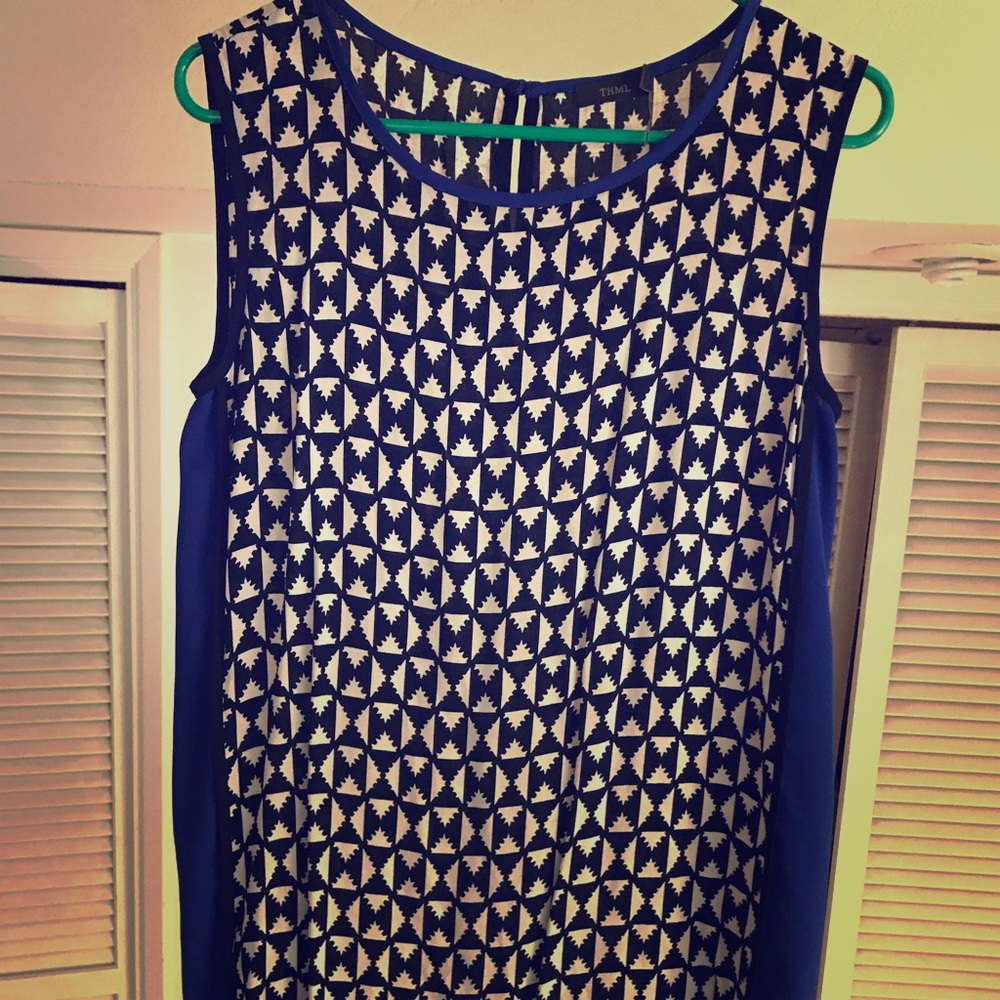 Cute shift dress!