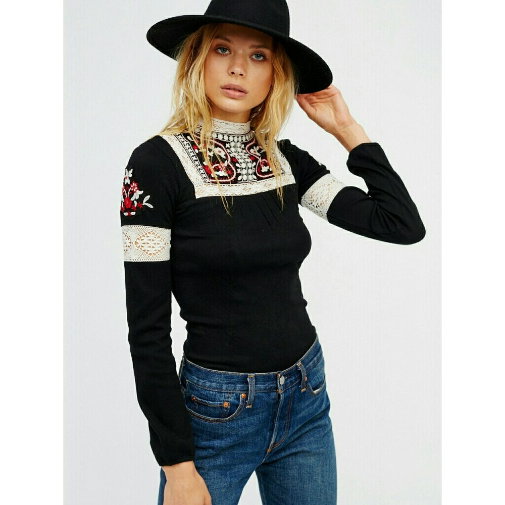 New! FREE PEOPLE Vintage Lace-trim Top Long Sleeve
