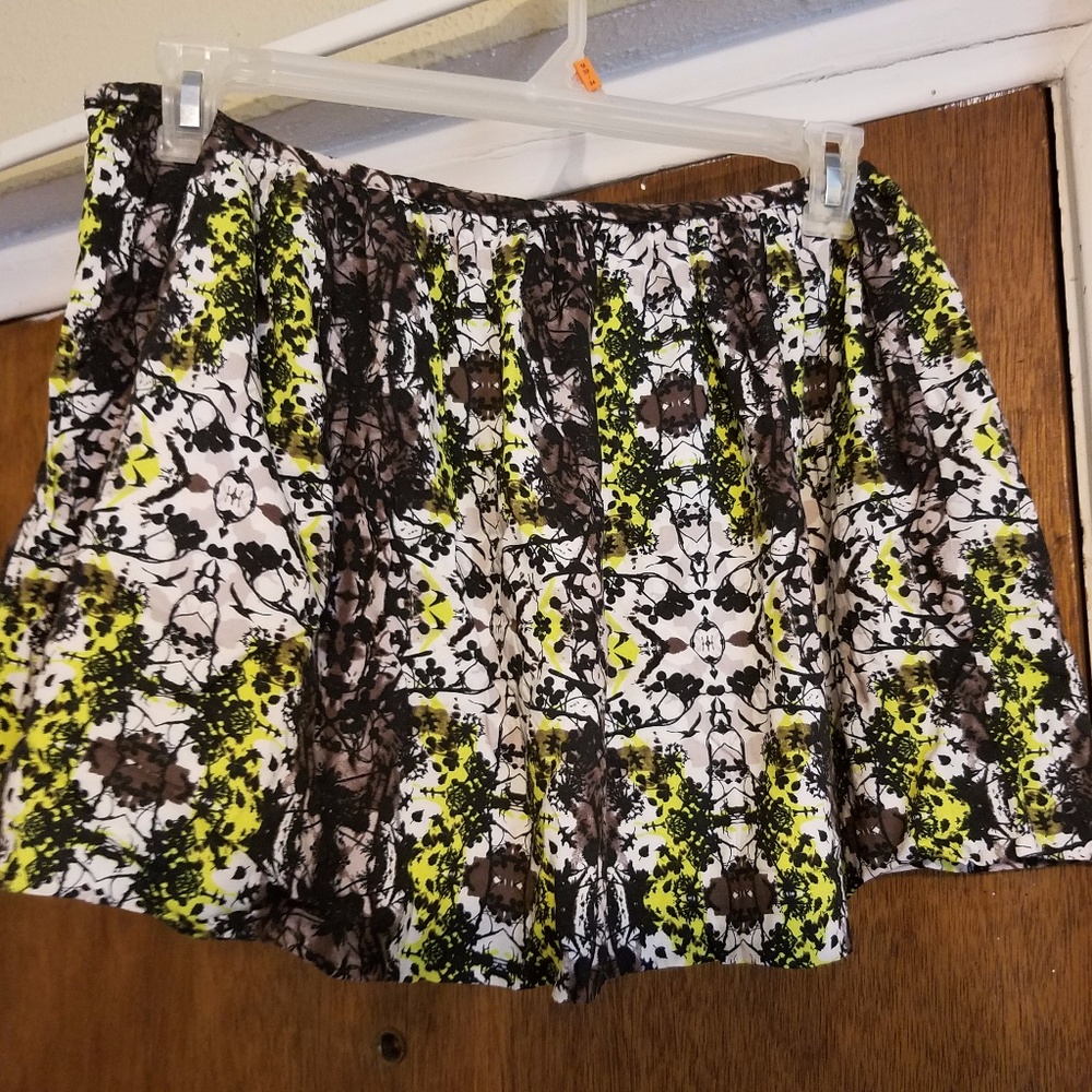 Skirt with Bird and Thorn Print