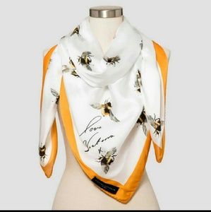 🐝 bee print scarf with Marigold