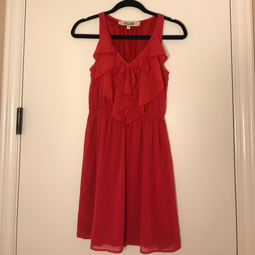 Red dress - Picture 2 of 2