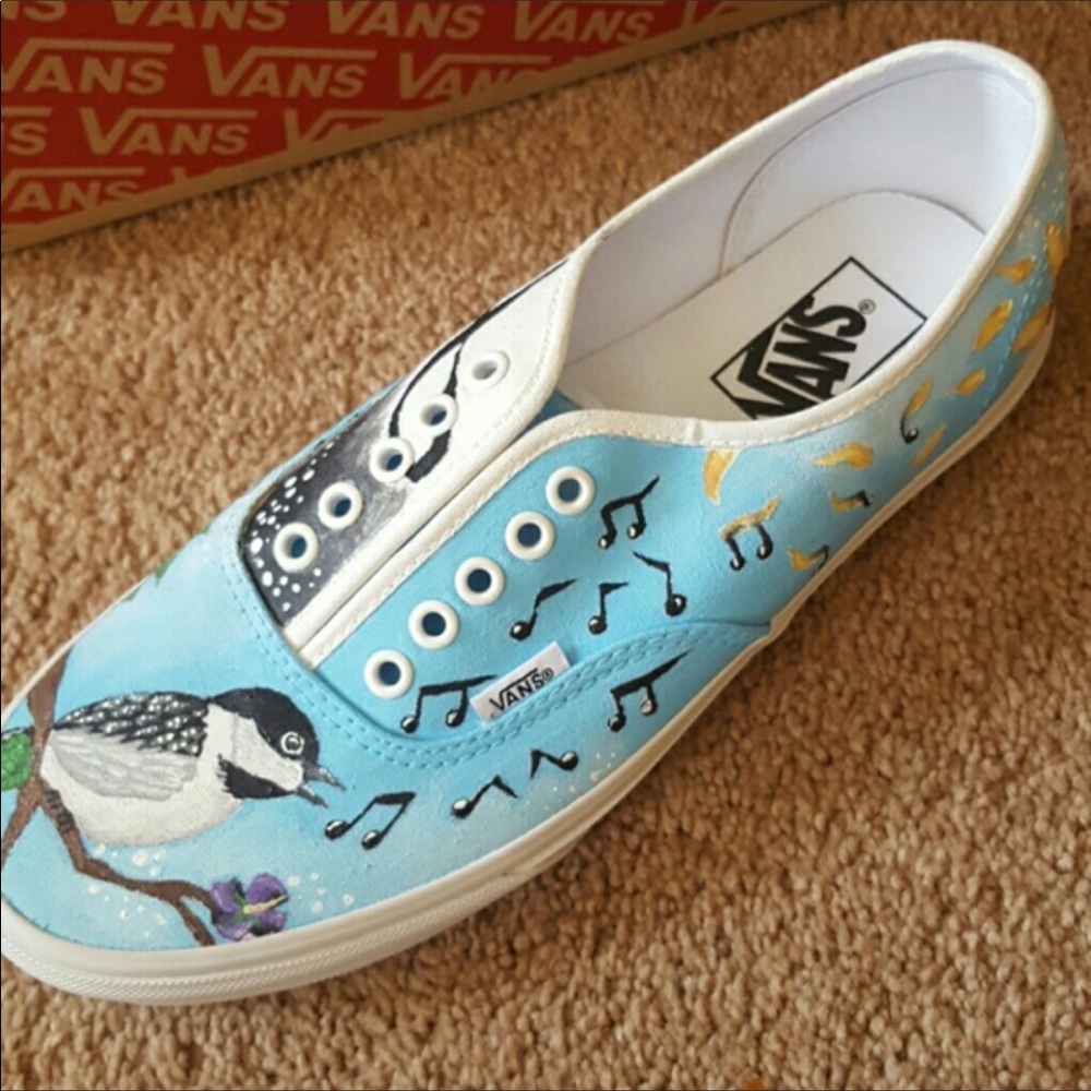 Vans - Picture 2 of 4