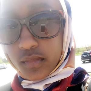 Meet your Posher, Einas