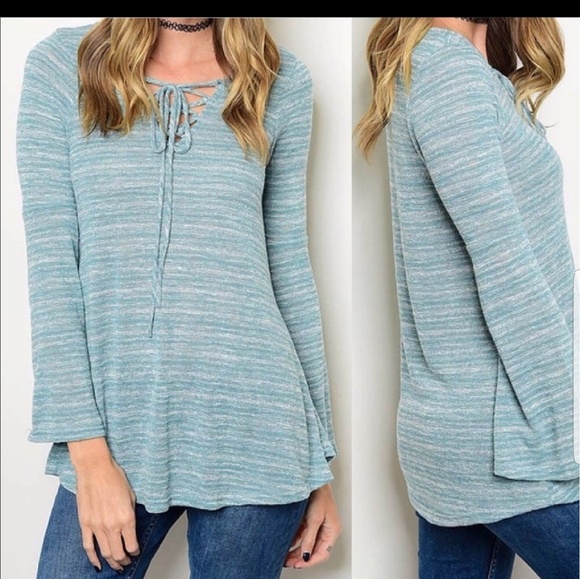 LACE UP TOP BELL SLEEVES - Picture 1 of 4