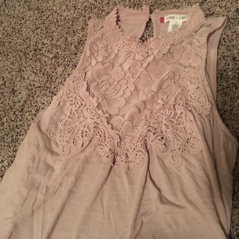 NWOT rue 21 top