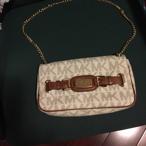 Handbag - Picture 1 of 2