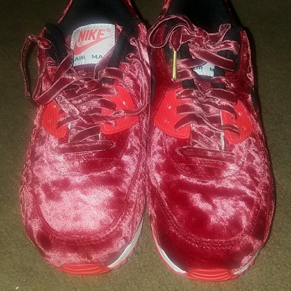 Velvet Nike Air Max - Picture 4 of 5