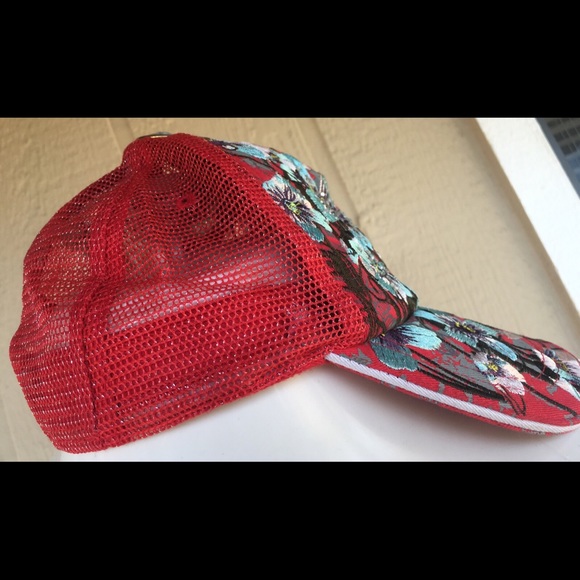 Hat - Picture 4 of 6