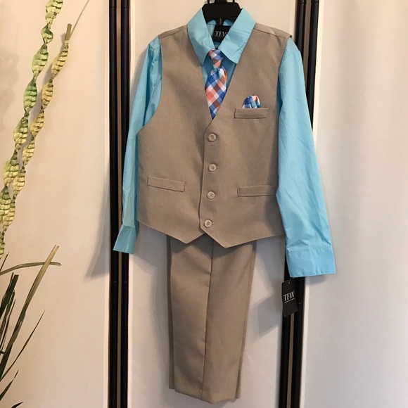 BOYS 4 - PIECE WOVEN SUIT SIZE 7 BRAND NEW - Picture 1 of 7
