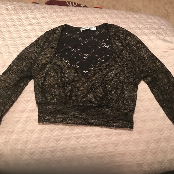 Black and Gold crop top - Picture 1 of 2