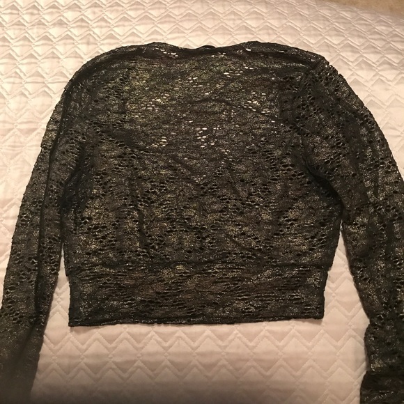 Black and Gold crop top - Picture 2 of 2