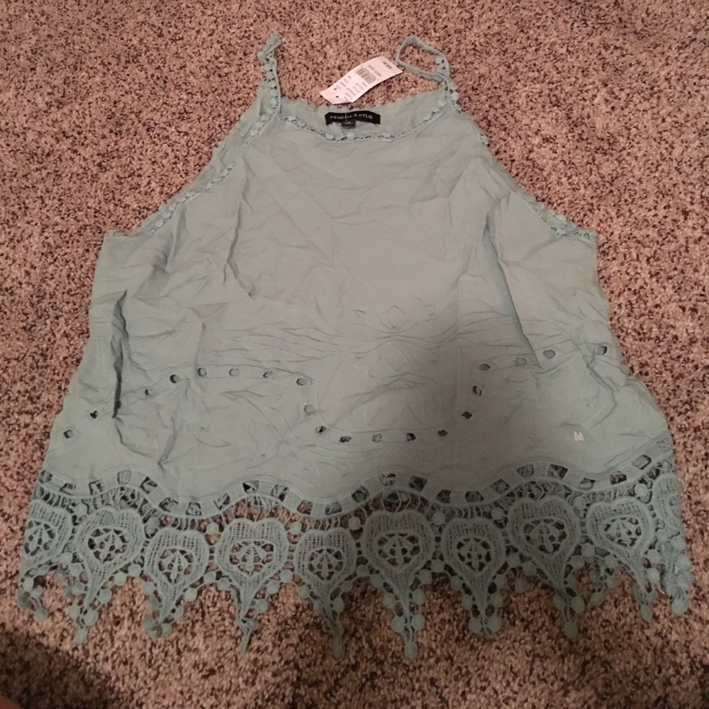 Really pretty blue top