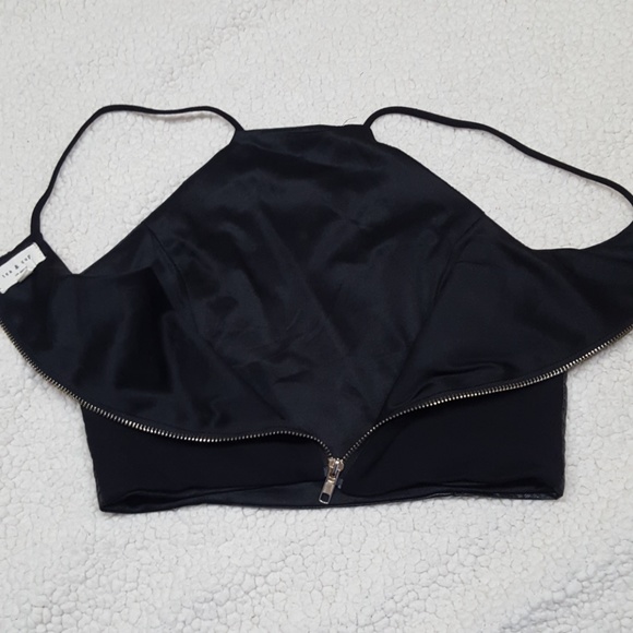 ✨HOST PICK✨Tea cup crop top size Small - Picture 4 of 4