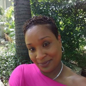 Meet your Posher, Deborah