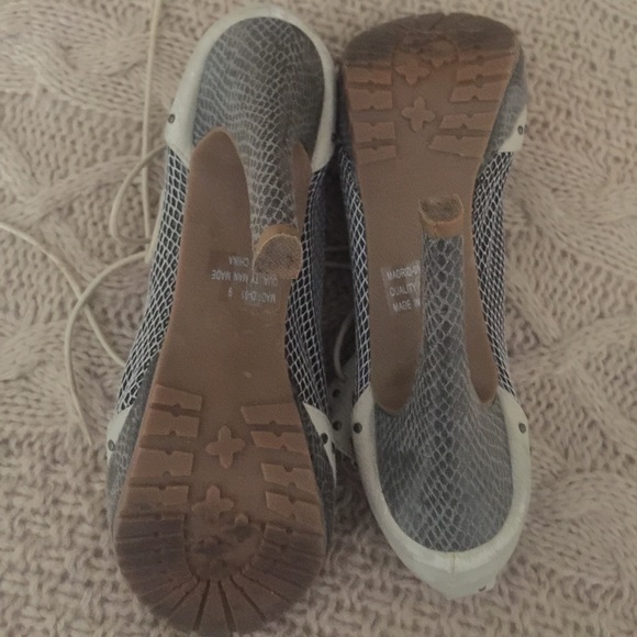 Sexy Toeless heels, Sz. 9 - Picture 2 of 3