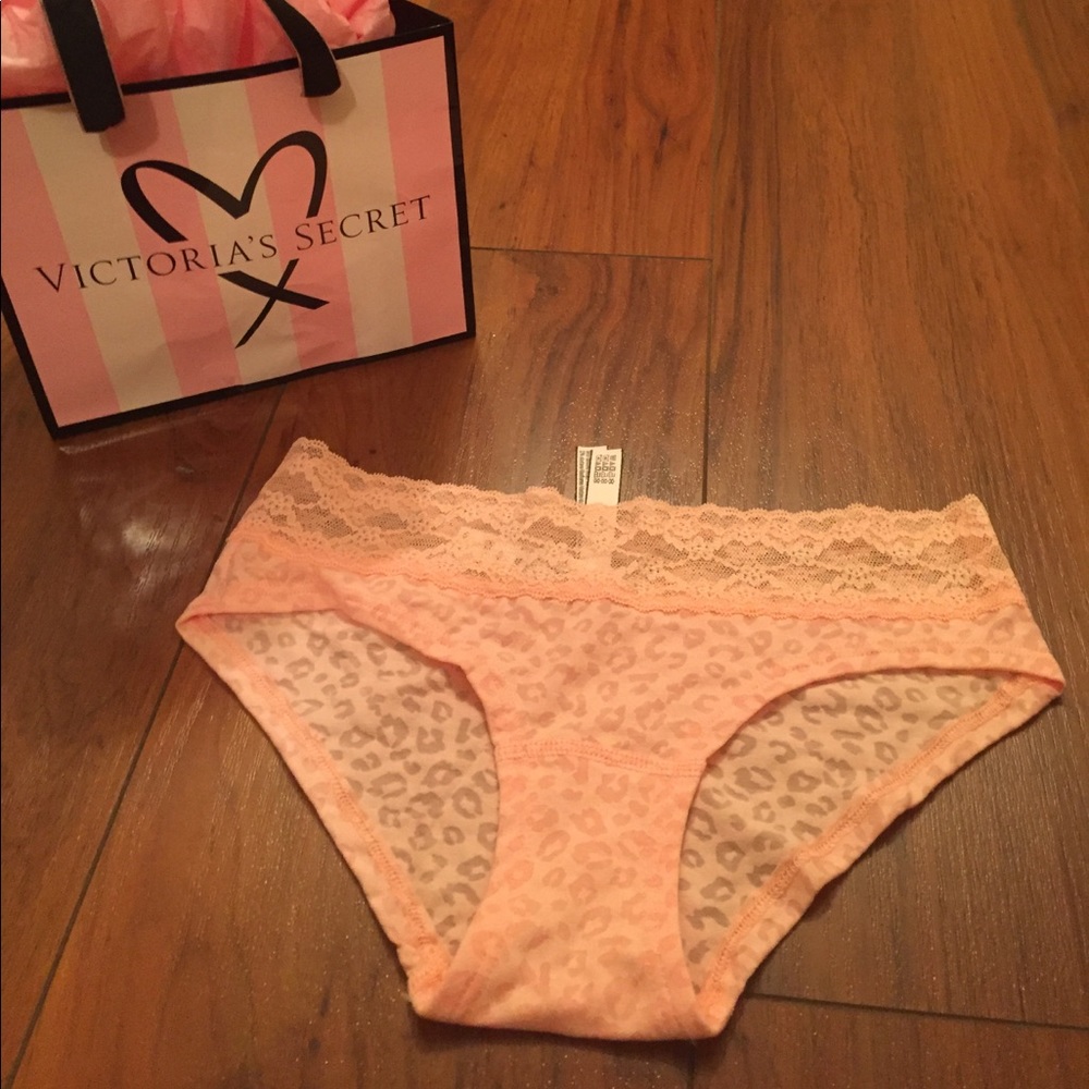 Price drop 2 pair VS hipster hiphuggers